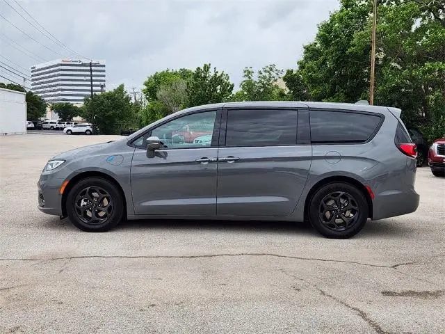 2022 Chrysler Pacifica